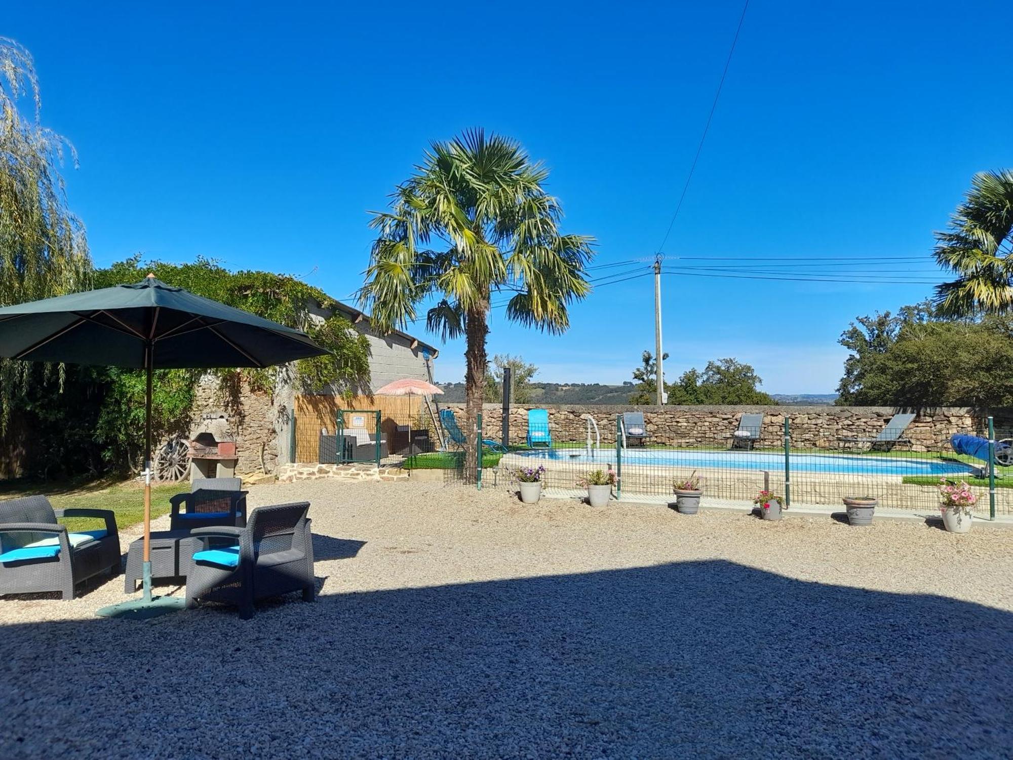 Hotel La Salabertie Bagnac Esterno foto